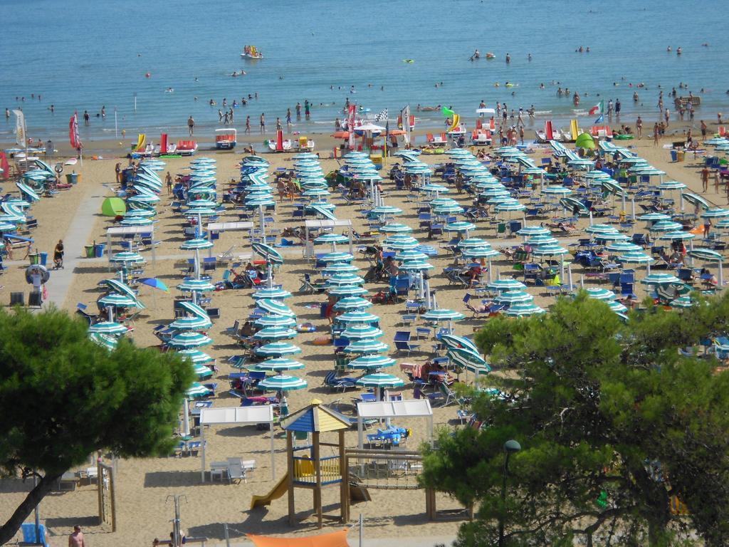 Appartamenti Vacanza Albatros Линьяно-Саббьядоро Экстерьер фото
